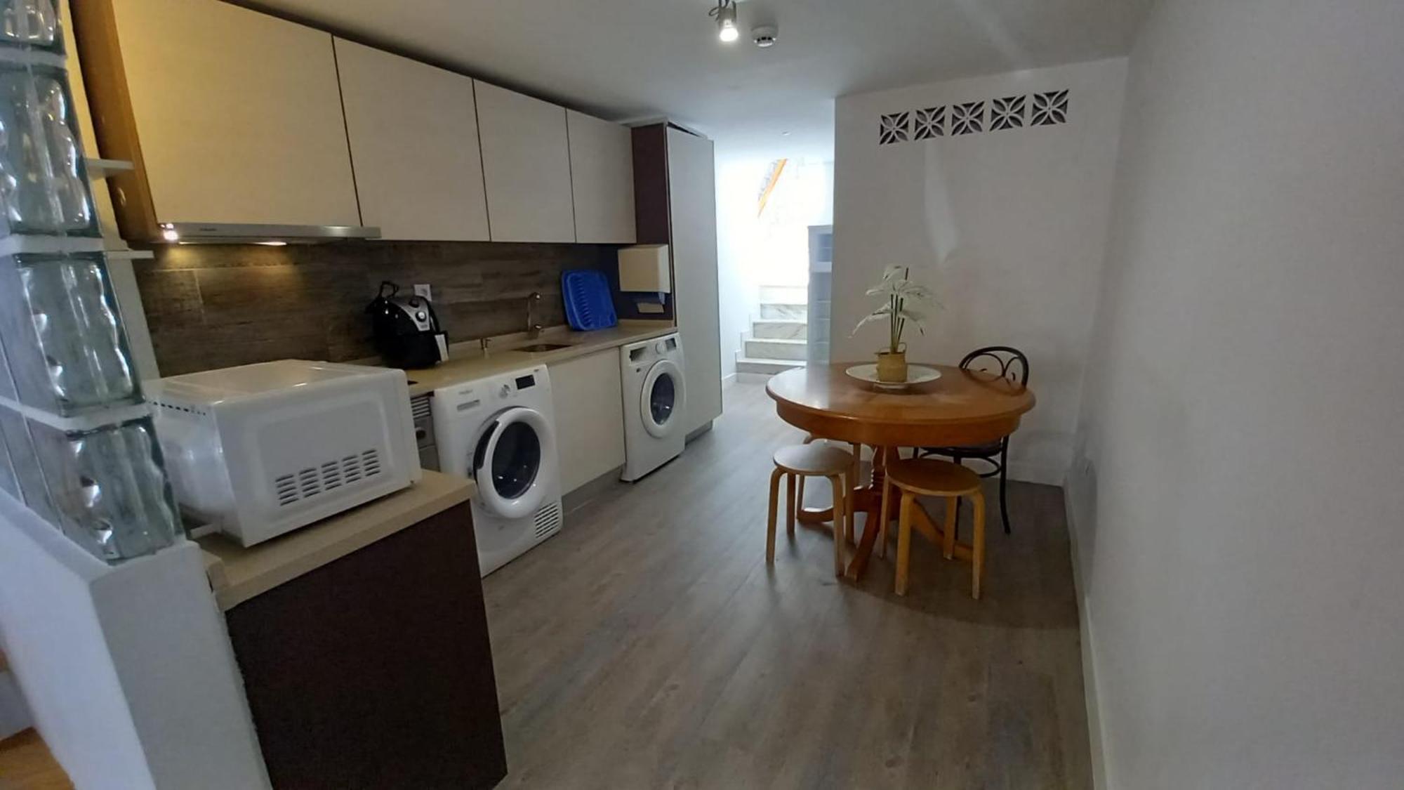 Alvito Guest House - Comfortable Room With Private Bathroom Lisboa Exteriör bild